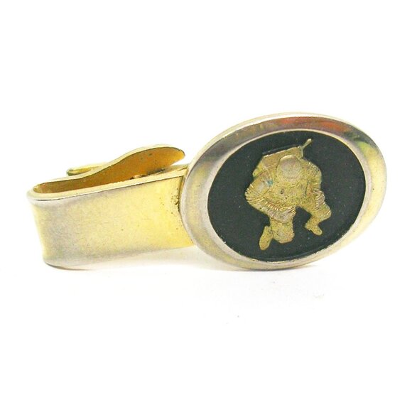 Vintage Tie Clip Spaceman Astronaut gold tone Formal Tie Clasp by Robbins - Picture 1 of 3